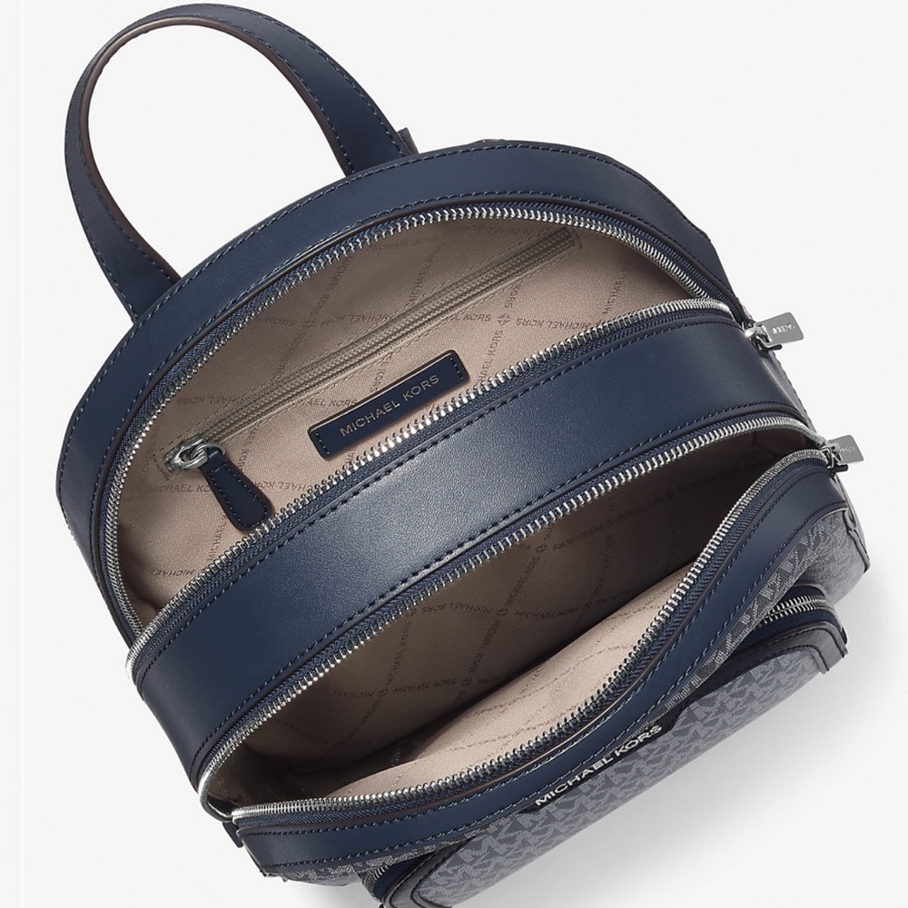 Michael Kors Jaycee Medium Ombré Signature Logo Backpack
Navy 
NWT - Picture 2 of 13